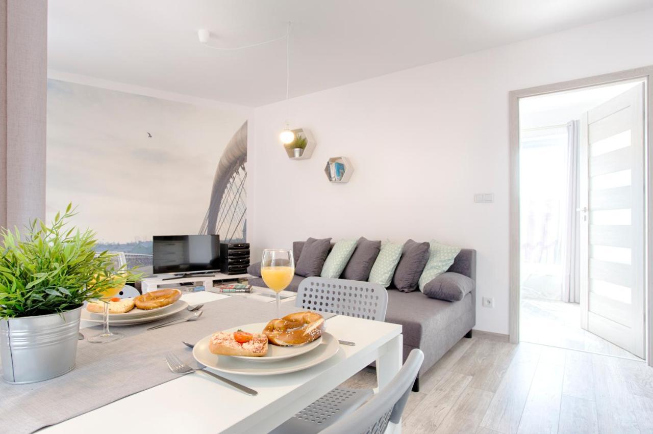 Tyzenhauz Apartments Piwna Street Красков Екстериор снимка